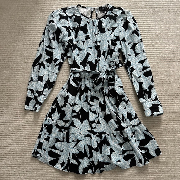 NWT Who What Wear Black and Light Blue Floral dress XS - Picture 1 of 9